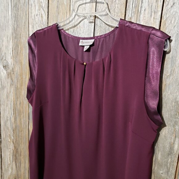 Dressbarn M Top Blouse Purple Mixed Media Stretch Pleated Satin Sleeveless Women - Picture 2 of 6